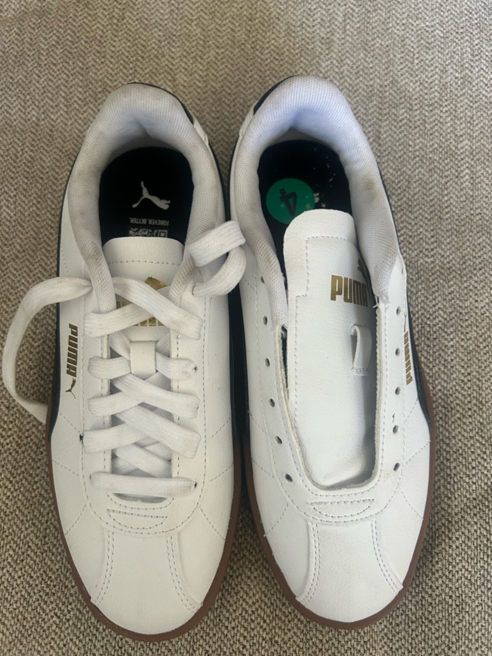 NWT Puma tennis shoes size 4